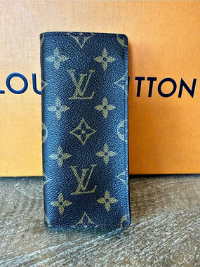 Louis Vuitton Monogram eye/sunglasses case